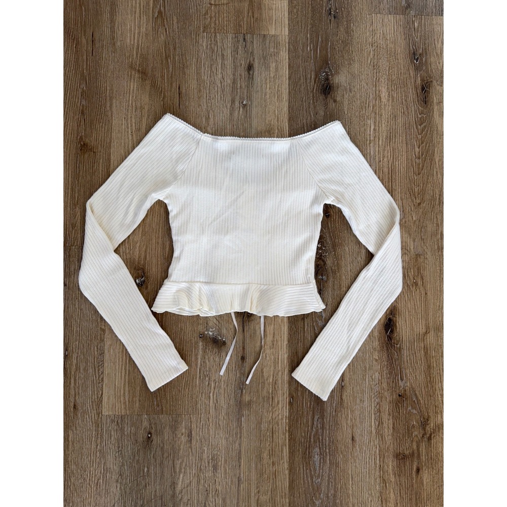 Kimchi Blue Urban Outfitters Top Womens S Ivory Lace Ribbon Peplum Ribbed NEW - Picture 9 of 9
